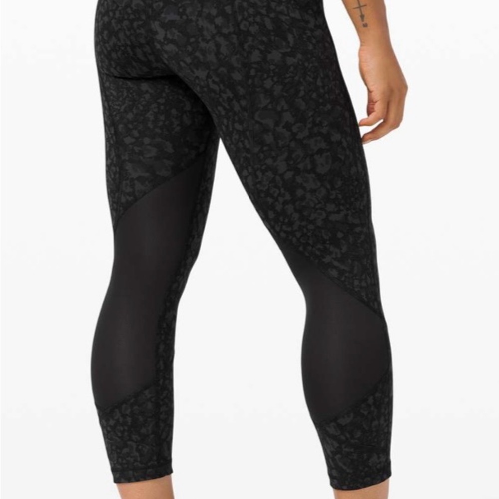 Lululemon Pace Rival High-Rise Crop 22" Wild Thing Camo Deep Coal Multi / Black